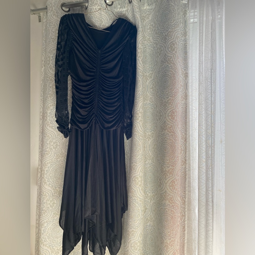 Elegant Black Evening Dress